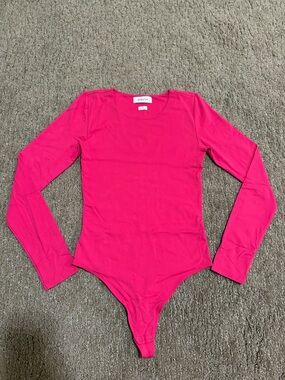 Aritzia Babaton Hot Pink Long Sleeve Bodysuit